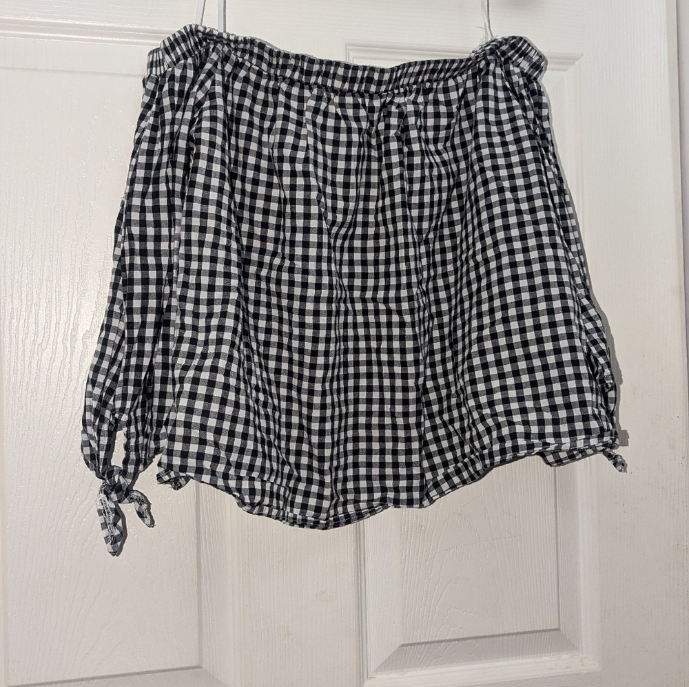 CAUTION to the Wind Off Shoulder Gingham Crop Top